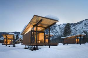 Tim Bies/Olson Kundig Architects, Rolling Huts.